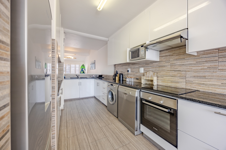 2 Bedroom Property for Sale in Milnerton Central Western Cape